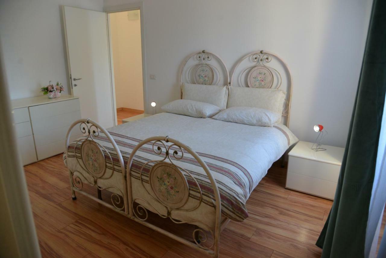 Apartemen 60 m² dengan 2 kamar tidur dan 1 kamar mandi pribadi di Bandara Fiumicino Bagian luar foto